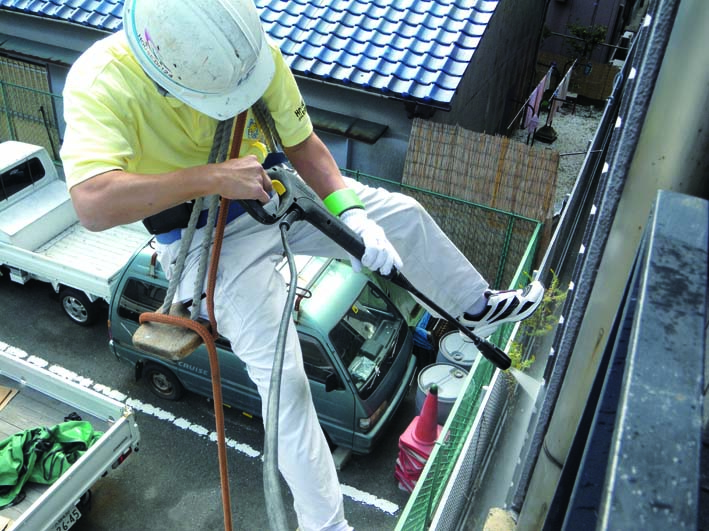 雨漏り調査実積豊富